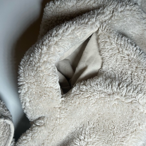 PINK Victoria's Secret Cream Fleece Jacket XS (c) - Picture 5 of 9